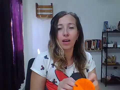 charlott ponce online show from October 2025 06:40:01 PM