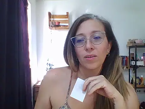 charlott ponce online show from December 2025 06:01:02 PM