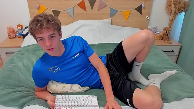 Fandi 777 online show from April 2026 12:29:01 PM