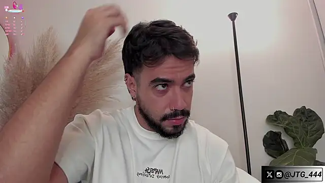 JeycobxBraand online show from October 2025 03:52:02 AM