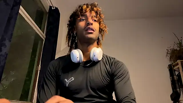 gerson173Hugo online show from September 2025 09:43:02 PM