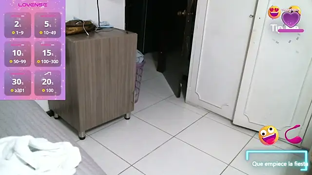 chicantonella online show from September 2025 12:40:02 AM