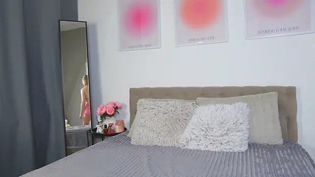 VioletiSwone online show from March 2026 05:27:02 AM