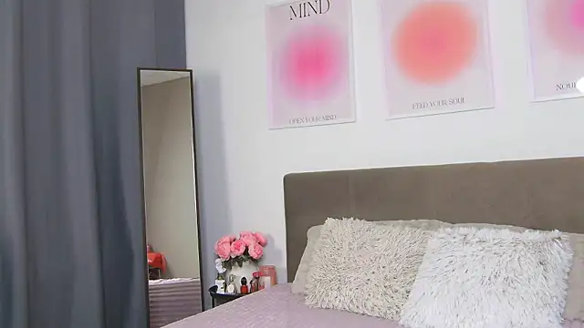 VioletiSwone online show from January 2026 06:08:02 AM