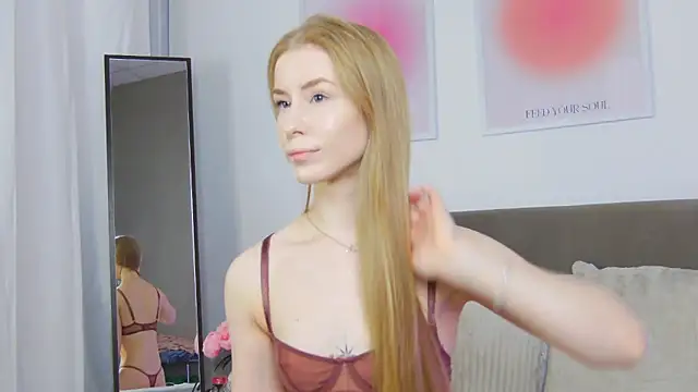 VioletiSwone online show from September 2025 04:08:02 AM
