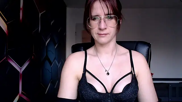 Snapshot of KayaRose chatting on March 2025 04:13:02 PM KayaRose online show from March 2025 04:13:02 PM