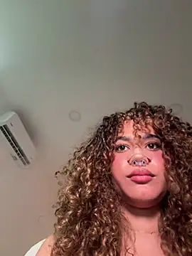 Lianh Benett online show from July 2026 02:20:02 AM