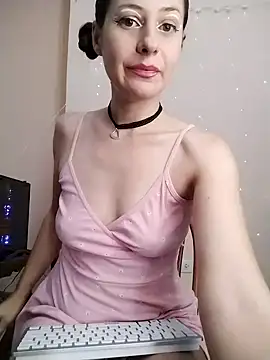 lucecitafantasy2 online show from February 2025 04:31:01 PM