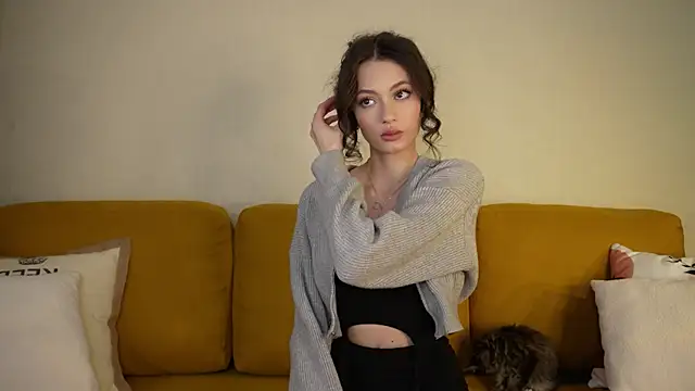 Snapshot of FirstOfFallen chatting on November 2025 09:13:01 AM FirstOfFallen online show from November 2025 09:13:01 AM