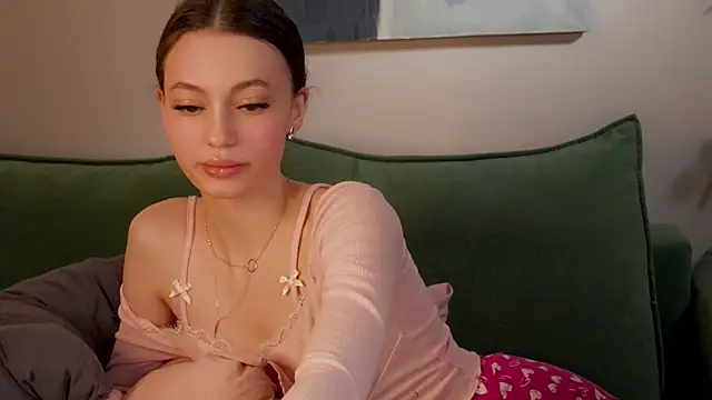 Snapshot of FirstOfFallen chatting on December 2024 03:42:01 PM FirstOfFallen online show from December 2024 03:42:01 PM