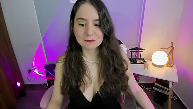 Snapshot of Tamara_m_ chatting on June 2026 05:46:01 PM Tamara m online show from June 2026 05:46:01 PM