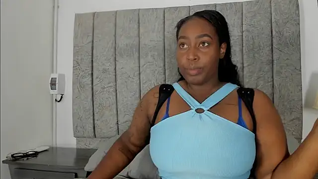 emilyrojas online show from March 2026 12:05:01 PM