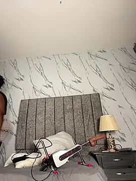 emilyrojas online show from April 2026 07:07:02 PM