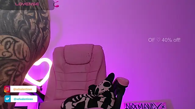 selvalentinex online show from September 2025 04:48:02 AM