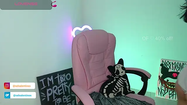 selvalentinex online show from September 2025 02:28:01 AM