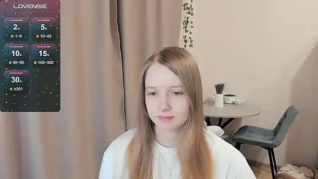 Snapshot of Alyaley chatting on October 2025 06:52:02 PM Alyaley online show from October 2025 06:52:02 PM