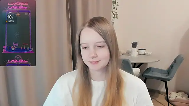 Snapshot of Alyaley chatting on October 2025 08:42:01 PM Alyaley online show from October 2025 08:42:01 PM