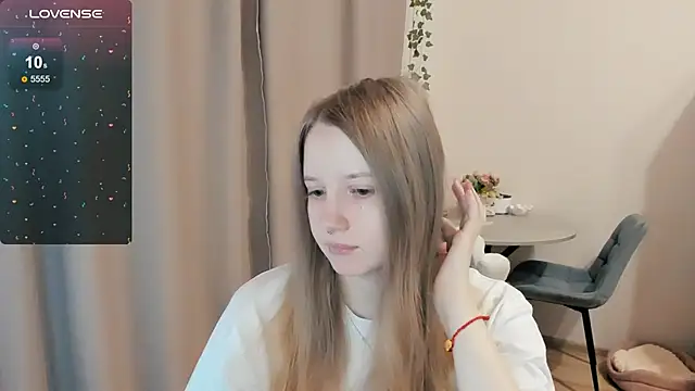 Snapshot of Alyaley chatting on December 2025 08:36:01 AM Alyaley online show from December 2025 08:36:01 AM