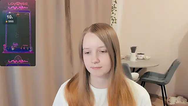 Snapshot of Alyaley chatting on October 2025 10:17:01 AM Alyaley online show from October 2025 10:17:01 AM