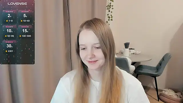 Snapshot of Alyaley chatting on November 2025 09:01:01 AM Alyaley online show from November 2025 09:01:01 AM