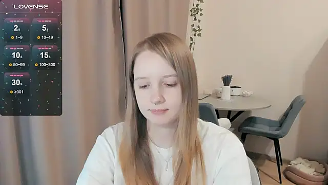 Snapshot of Alyaley chatting on November 2025 08:36:02 PM Alyaley online show from November 2025 08:36:02 PM