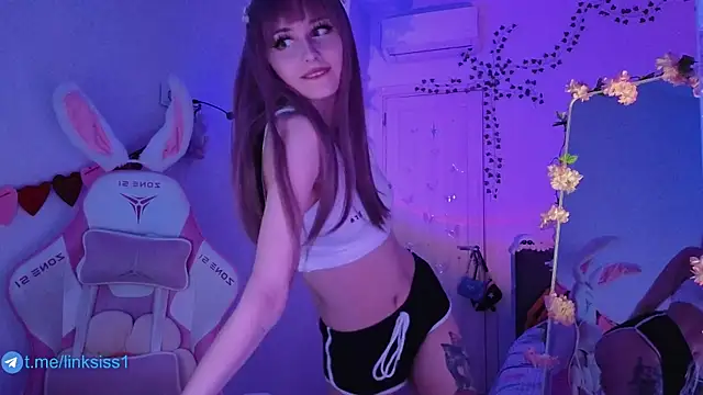 twicewetgirl online show from April 2026 04:03:01 PM