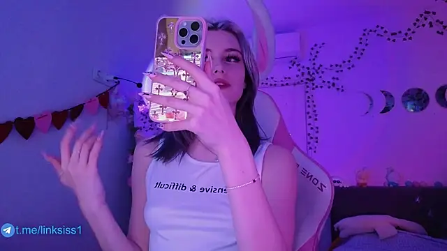 twicewetgirl online show from April 2026 02:45:02 PM
