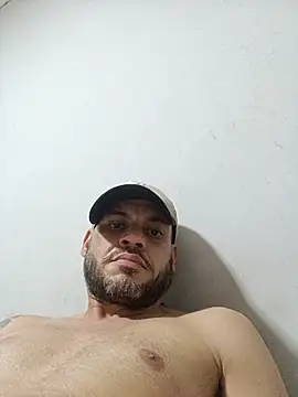 Snapshot of pirocudo412024 chatting on July 2026 05:42:02 AM pirocudo412024 online show from July 2026 05:42:02 AM