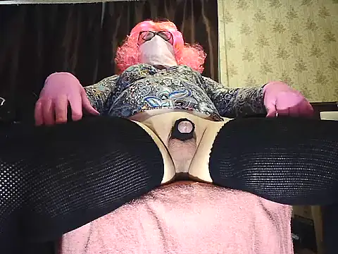 Crossdresser Elena online show from June 2026 08:54:01 PM