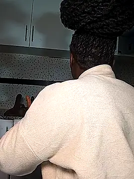 Bella045 online show from November 2025 12:14:01 AM