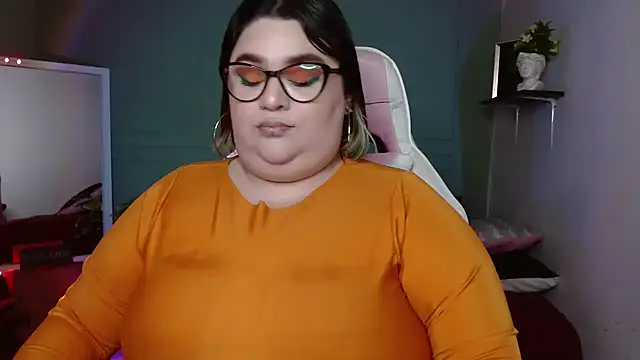 Snapshot of tiffany_laurens chatting on December 2024 09:48:01 AM tiffany laurens online show from December 2024 09:48:01 AM