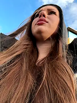 Snapshot of Syka0001 chatting on September 2025 01:51:01 PM Syka0001 online show from September 2025 01:51:01 PM