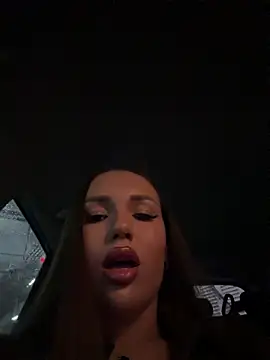 Syka0001 online show from December 2025 12:53:01 PM