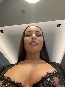 Syka0001 online show from April 2026 10:32:01 AM