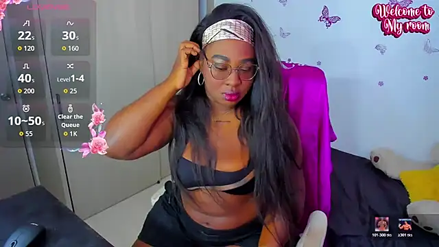 Naomii King online show from June 2026 06:58:01 PM