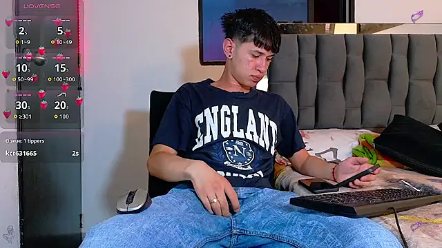 Mr daren  online show from September 2025 07:20:01 PM