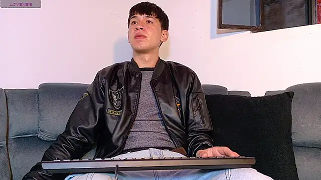 Mr daren  online show from October 2025 04:51:01 PM