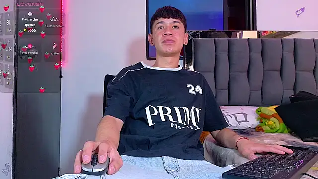 Mr daren  online show from September 2025 05:25:01 PM