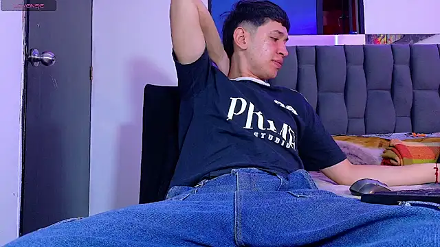 Mr daren  online show from June 2026 07:11:01 PM