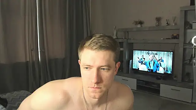 Snapshot of EthanPinkman chatting on June 2026 06:19:02 AM EthanPinkman online show from June 2026 06:19:02 AM