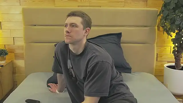 EthanPinkman online show from April 2026 04:08:01 AM