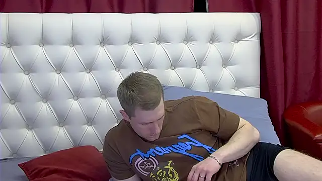 EthanPinkman online show from May 2026 05:37:01 AM