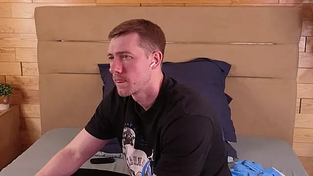 EthanPinkman online show from May 2026 05:11:02 AM