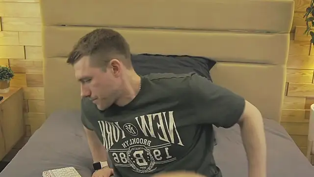 EthanPinkman online show from April 2026 07:56:01 AM