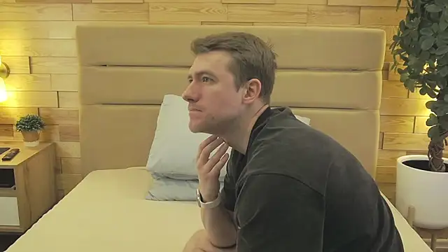 EthanPinkman online show from March 2026 04:31:02 AM