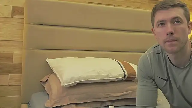 EthanPinkman online show from January 2026 04:27:01 AM