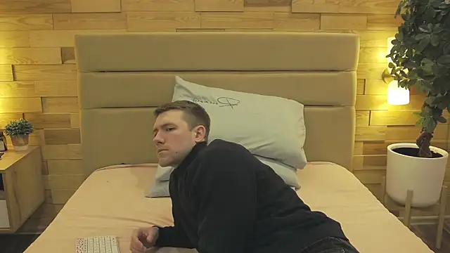 EthanPinkman online show from February 2026 03:42:02 AM