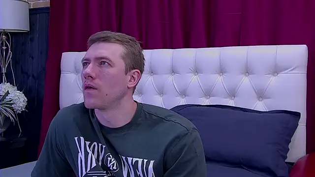 EthanPinkman online show from October 2025 05:09:02 AM