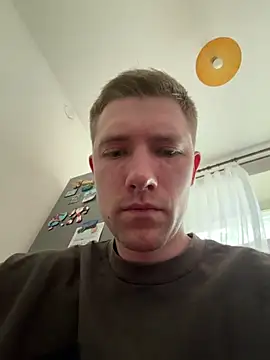 Snapshot of EthanPinkman chatting on June 2026 06:52:02 AM EthanPinkman online show from June 2026 06:52:02 AM