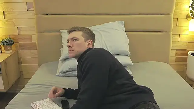 EthanPinkman online show from February 2026 04:14:01 AM